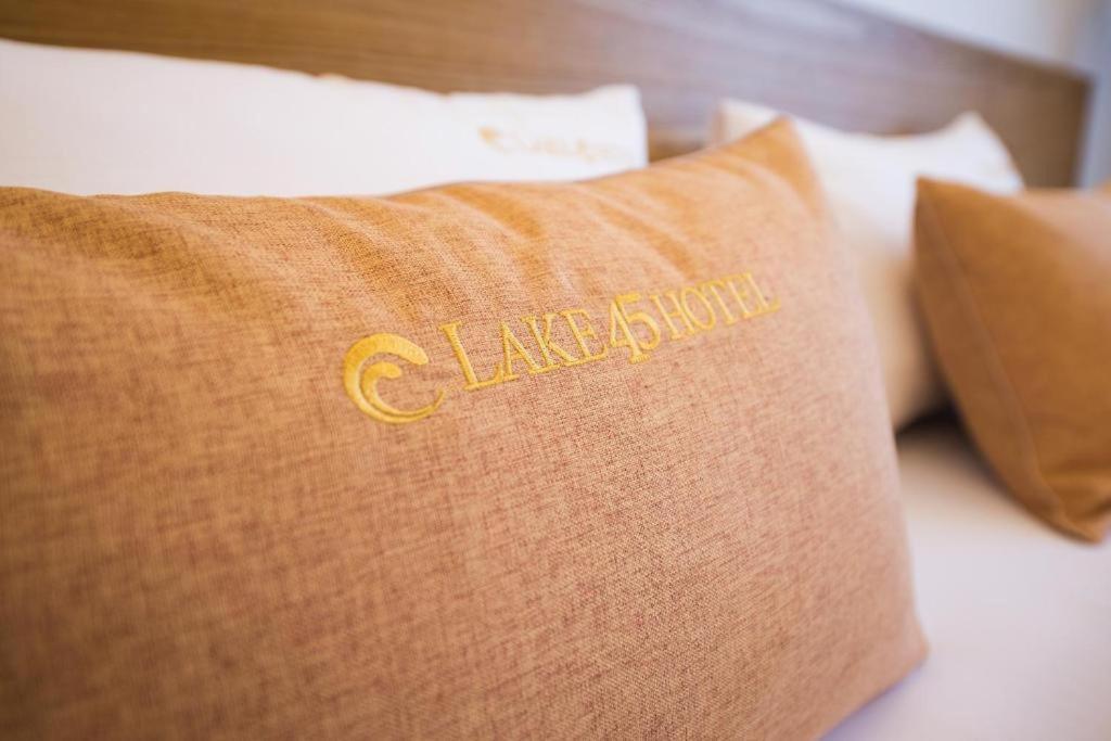 Lake 45 Hotel Naju Luaran gambar