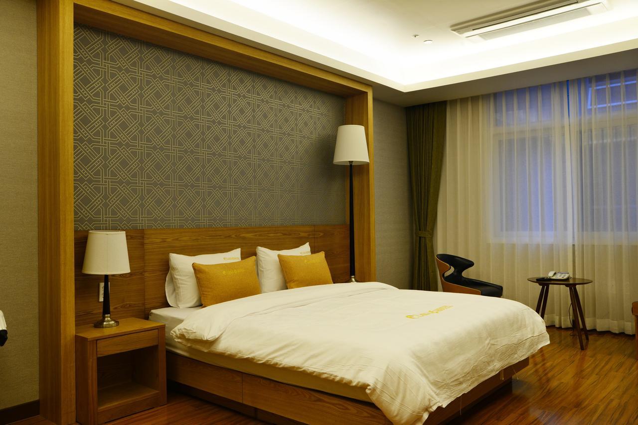 Lake 45 Hotel Naju Luaran gambar