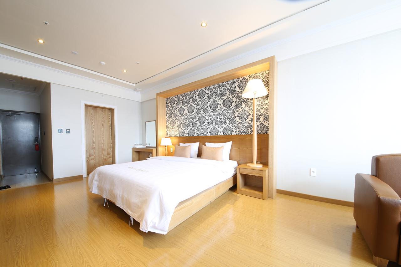 Lake 45 Hotel Naju Luaran gambar